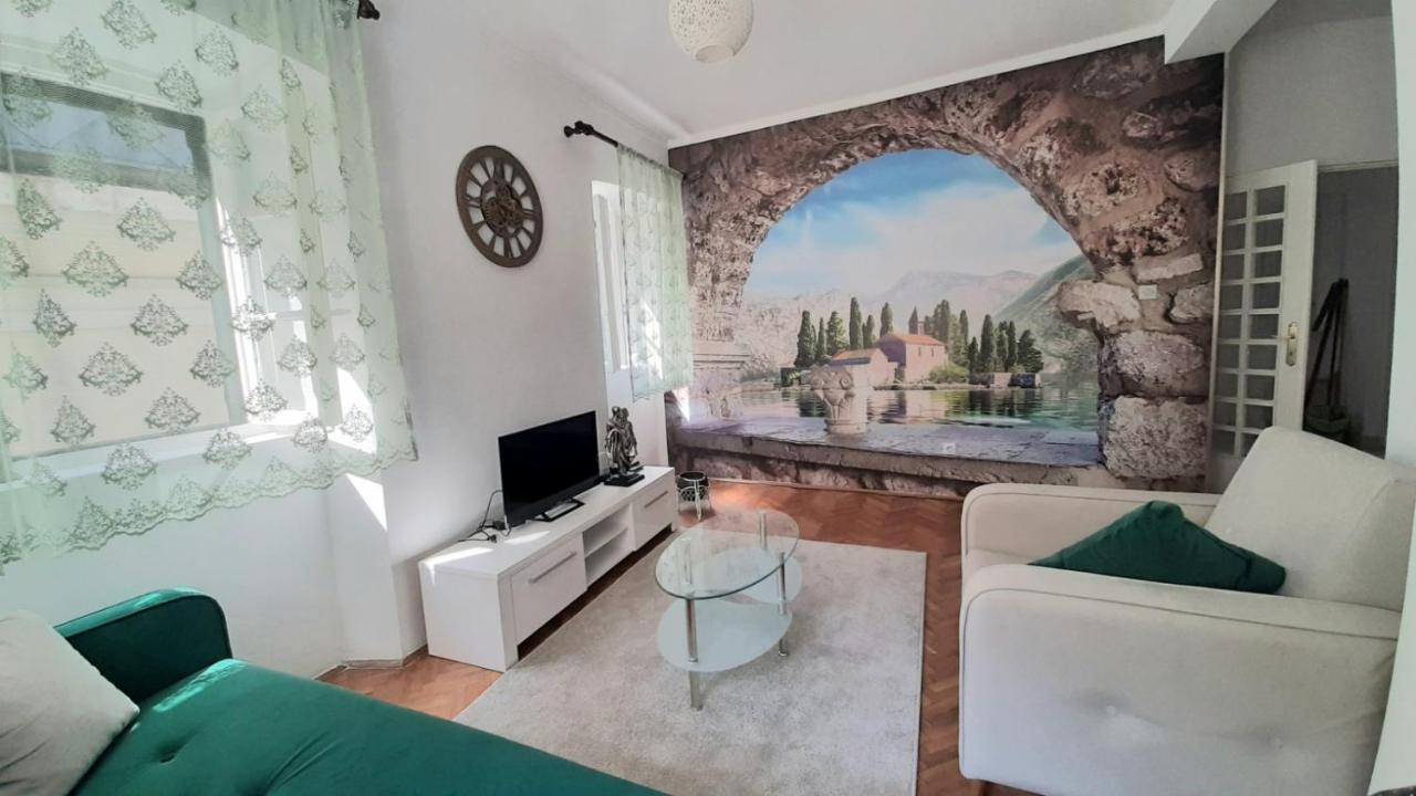 Old Town Heart Apartment Kotor Bagian luar foto